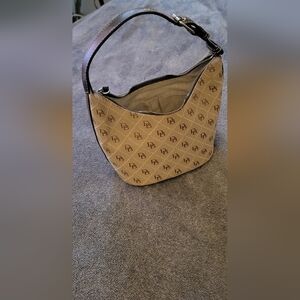 Dooney And Bourke